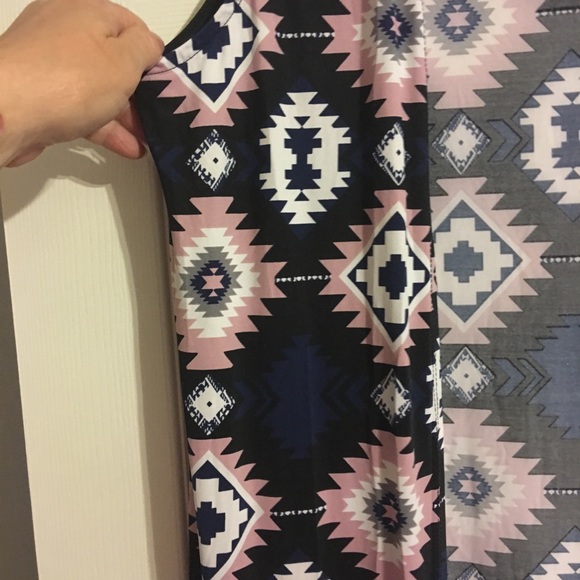 SOLD!!!!   NWOT The Zig Zag Stripe long best - Picture 2 of 3